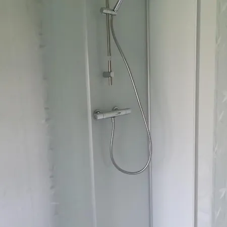 Les Charmilles By Interhome Crasville (Manche)