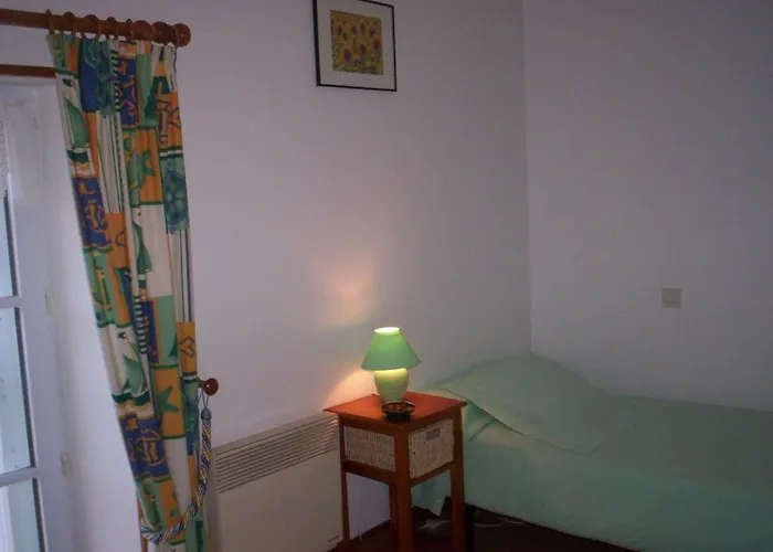 Les Charmilles By Interhome